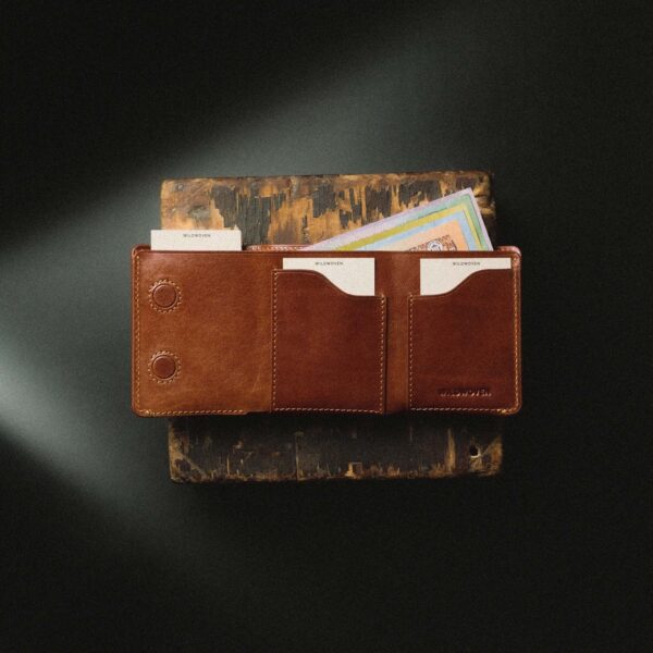 Vif- Rare Edition Old Hide Brown